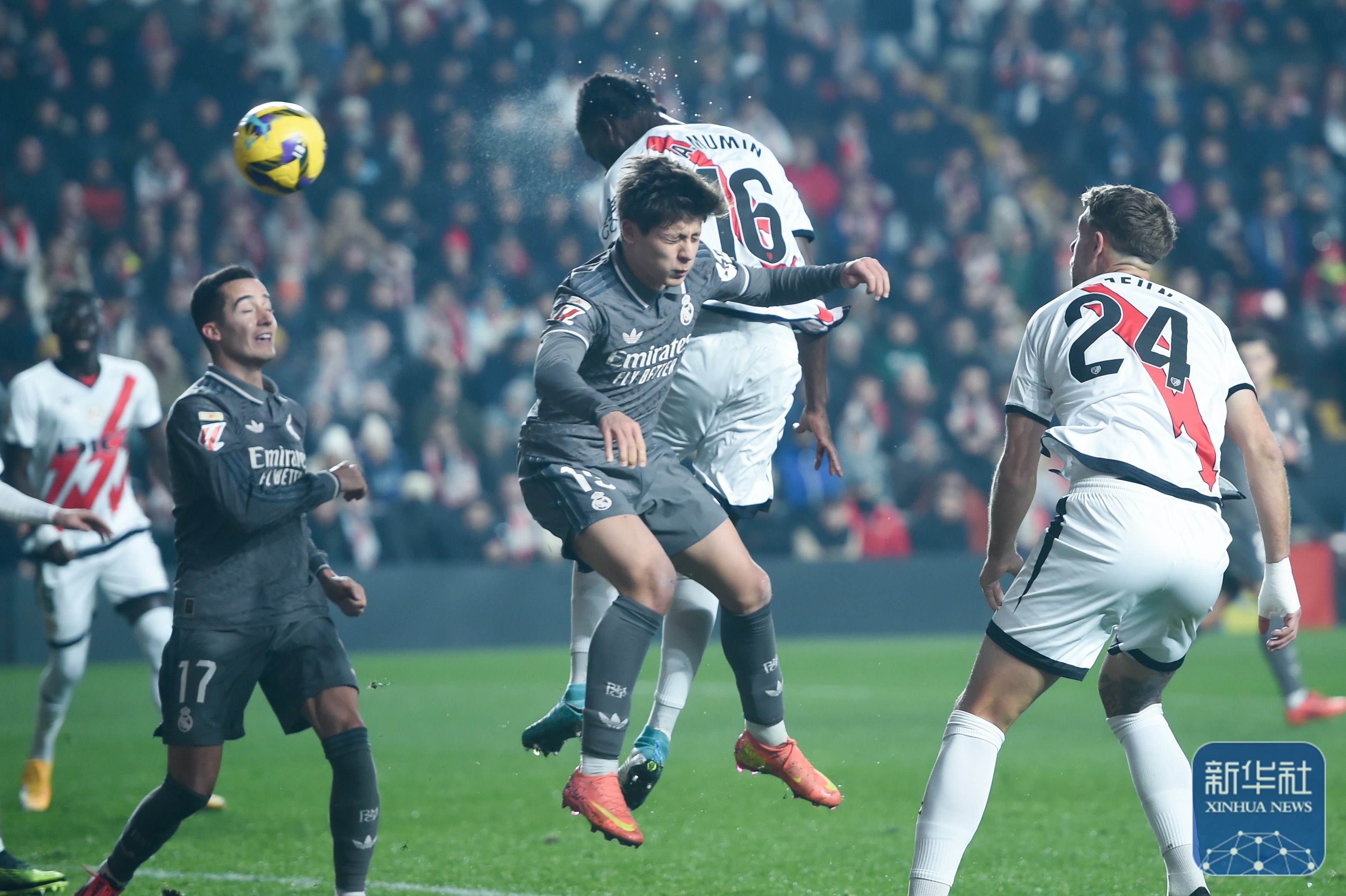 关于西甲赛前再迎强敌，巴塞罗那绝杀压哨，主帅态度——赛场秩序良好，数据趋势出现新变化的信息