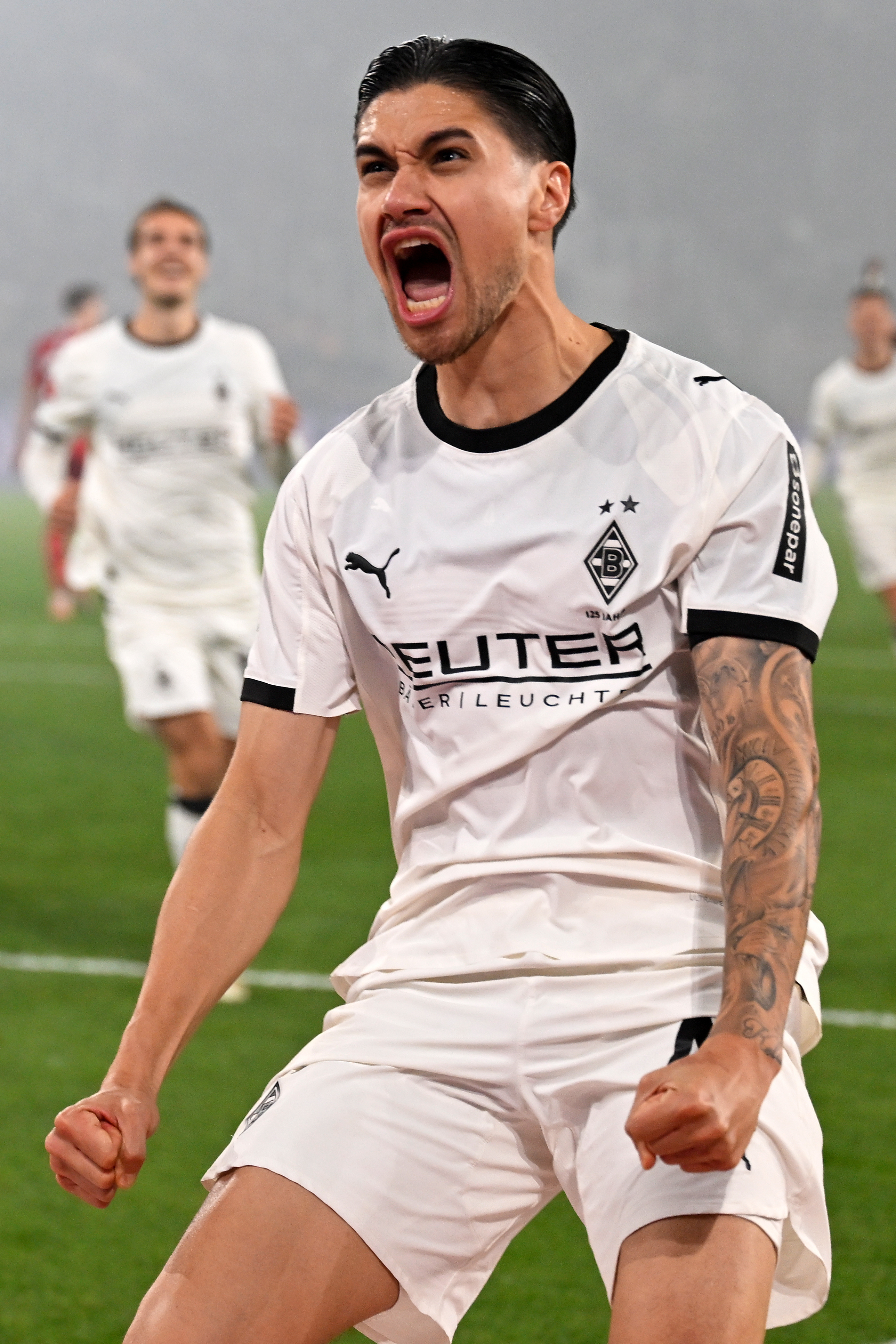 窗口期门兴格拉德巴赫调整名单以备NBA常规赛；刷新队史纪录环节打磨；话题不断；数据趋势出现新变化的简单介绍