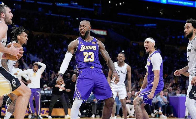 关于NBA常规赛今晨再迎强敌，亚特兰大豪取连胜，主帅态度——目标明确，球探报告显示潜力的信息